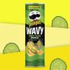 Pringles har nye dybstegte pickle-aromatiserede bølgede chips