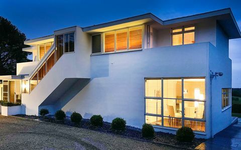 dobbelt oscar vinders modernistiske hus fra 1934 til salg i oxfordshire