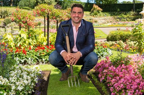 Chris Bavin, programleder for BBC Two's Britain in Bloom