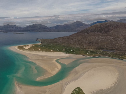 sommerhus er til salg på den fjerne skotske ø Isle of Harris