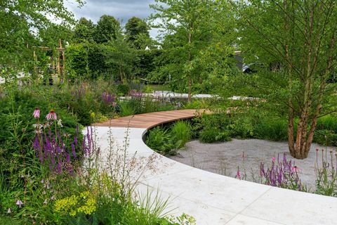 tom simpson får guld til kræftforskning uk legacy garden på rhs hampton court 2021