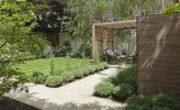 Hvorfor sten er et stilfuldt alternativ til terrasse i din have