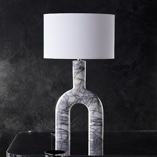 Rørformet bordlampe