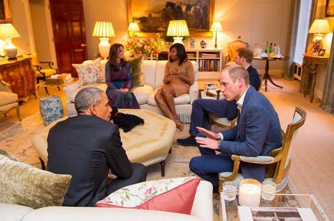 Obamas spiser på Kensington Palace