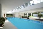 Moderne hus med indendørs swimmingpool til salg i Dorset