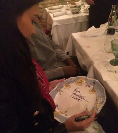 kim kardashian opdaterede sin underskrift nu, hvor hun er en gift kvinde