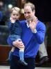 Prinsesse Charlotte bærer sin storebror Prince George's Hand-Me-Downs