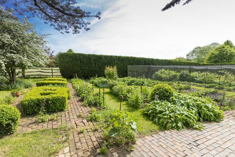 Friars Elm beliggende i Ranmore Common, Dorking, Surrey - landsted til salg