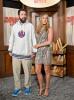 Jennifer Aniston i minikjole kalder Adam Sandlers outfit frem ved premieren på 'Murder Mystery 2'