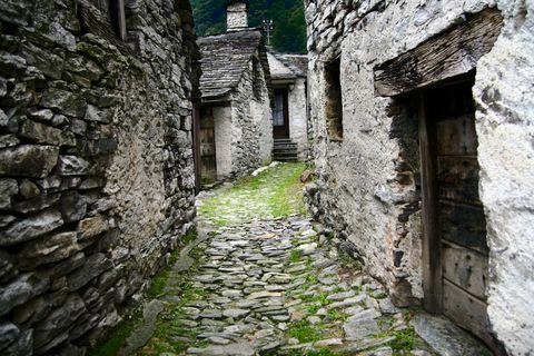 Corippo i Verzasca