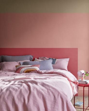 soveværelse med pink maling fra dulux