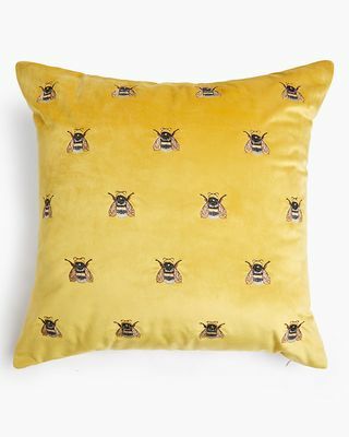 Velvet Bee Pude