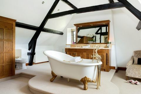 Savills - Collin House - landsted - Cotswolds - badeværelse