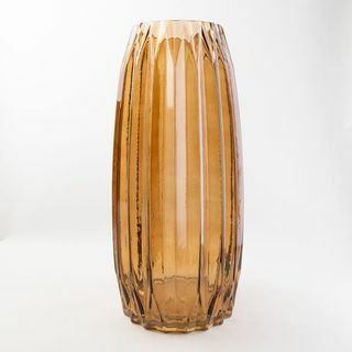 Vase af riflet glas Rav
