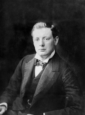 Winston Churchill, 1900