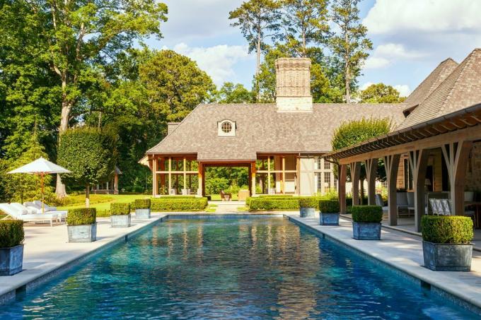 pool designet af suzanne kasler med arkitekt Stan dixon poolside living