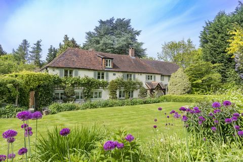 Friars Elm beliggende i Ranmore Common, Dorking, Surrey - landsted til salg