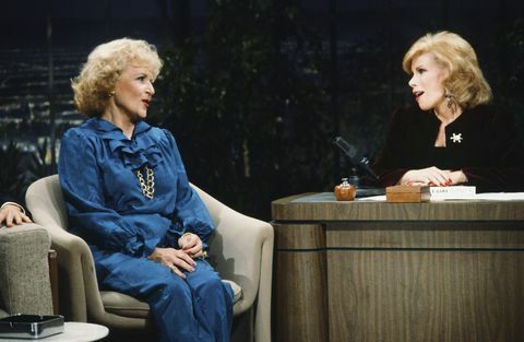 betty white og joan rivers i aftenshowet med johnny carson sæson 21 i hovedrollen