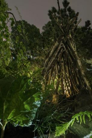 Chelsea Flower Show - Kate Middleton's Back to Nature Garden om aftenen, Philips belysning