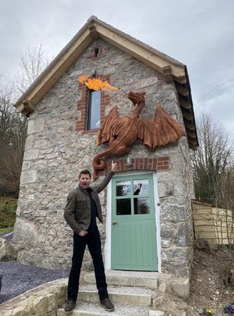 George Clarke's fantastiske rum, kanal 4, Dragon House North Wales