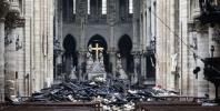 Notre-Dames rosevinduer er angiveligt sikre efter ilden ved katedralen