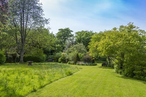 Friars Elm beliggende i Ranmore Common, Dorking, Surrey - landsted til salg