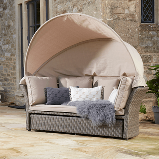 Hurst Daybed