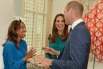 Kate Middleton & Prince William's Surprising PDA Moment på video