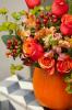 Lav en græskarblomstervase og blomsterkrone