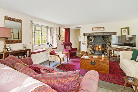 Lombard Mølle - Fowey - Cornwall - ejendom - stue - OnTheMarket.com