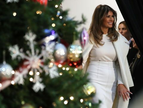 Melania Trump læser for patienter på DC børnehospital en julehistorie