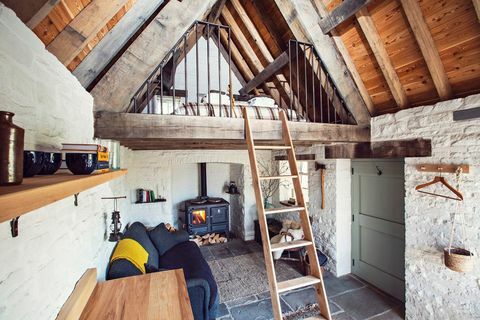 gå ud af gitteret med dette smukke sommerhus i brecon beacons, wales