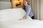 Hvordan man laver en seng som en husholderske