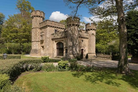 Bath Lodge Castle - Norton St. Philip - Savills