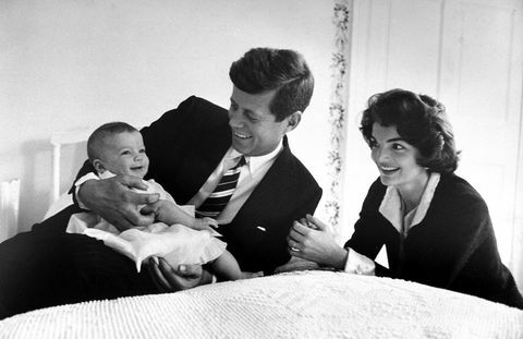 John F. Og Jacqueline Kennedy med baby Caroline Kennedy