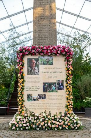 David Austin Roses monument, Chelsea Flower Show 2019