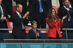 Hvordan Kate Middleton bruger mode til at forberede George til at blive konge