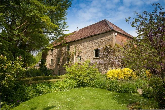 east lambrook herregård med berømte hyttehaver til salg i somerset