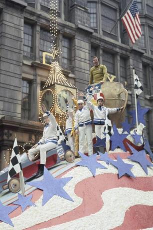 Macy's Thanksgiving Day parade 1968 William Shatner