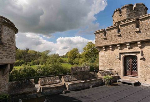 Bath Lodge Castle - Norton St Philip - Savills - tagterrasse