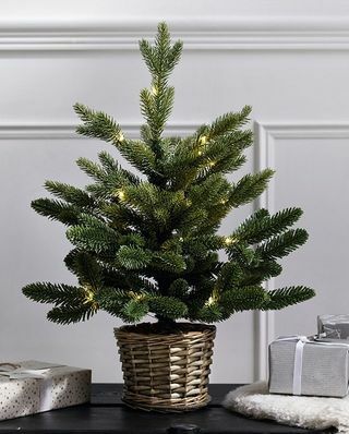 Forlyst juletræ i pilkurv - 1,5 fod