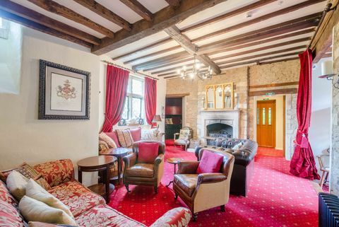 Bath Lodge Castle - Norton St Philip - Savills - stue